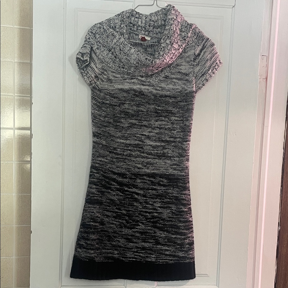 Lei Monochrome Knit Dress